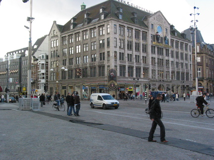 2004-10-06 22-13-19
