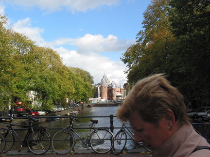 2004-10-06 22-20-58